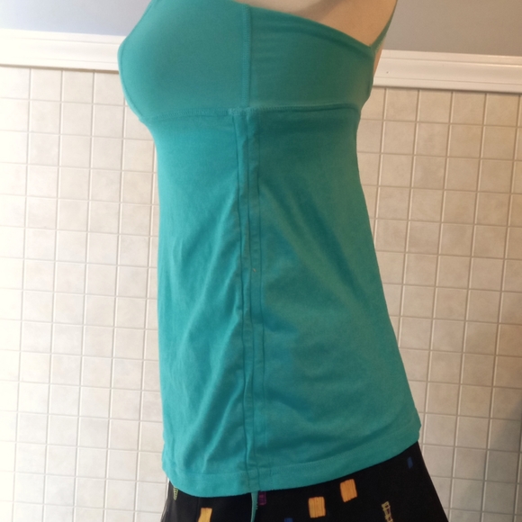 Lululemon Aqua green tank - Picture 3 of 8